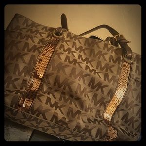 Michael Kors mid-size purse